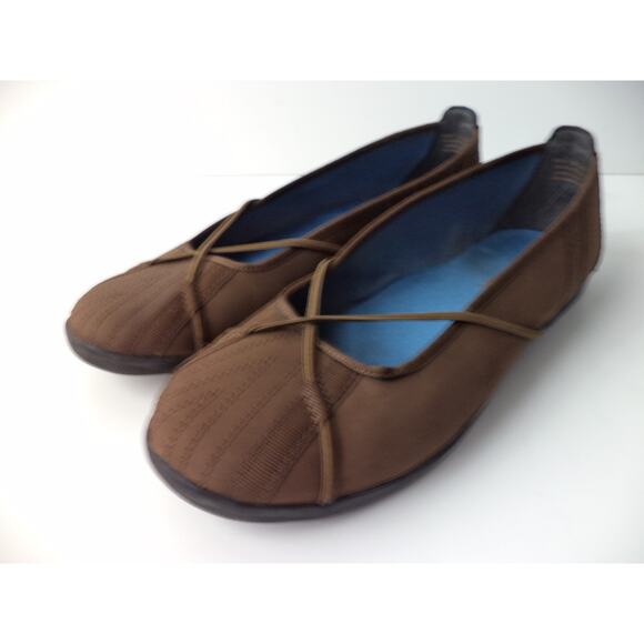 CLARKS CHOCOLATE BROWN FINE SUEDE LEATHER BALLET FLATS SHOE SZ 7M - Picture 1 of 7